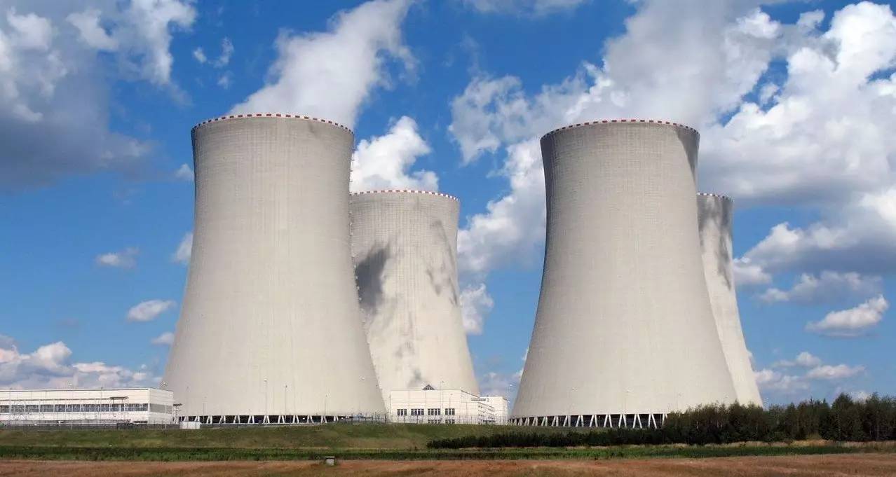 世界上内陆核电站占投运核电机组总数的50%(2014年数据)